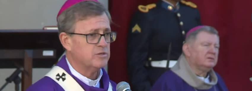 El arzobispo de Buenos Aires, en la despedida de Francisco: “Gracias, perdón, te queremos