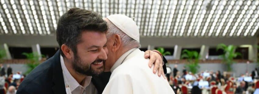 Salvatore Cernuzio con Francisco