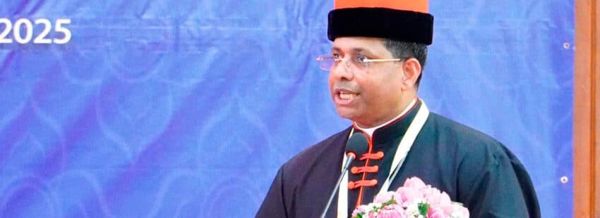 El cardenal Koovakad en el VIII Coloquio Budista-Cristiano en Camboya