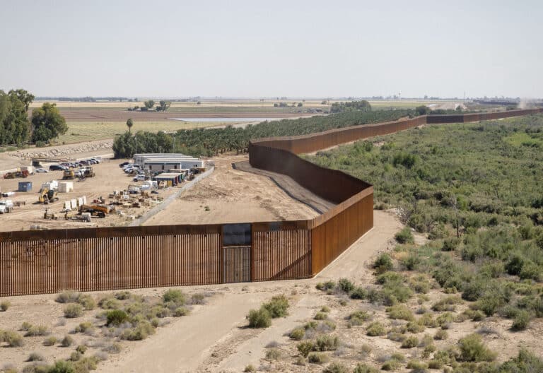 Michele Pistone y sor Norma Pimentel: ellas derriban los muros de Trump