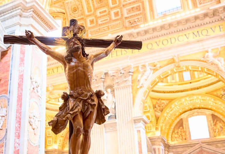 El Cachorro y la Esperanza de Málaga conquistan el Vaticano