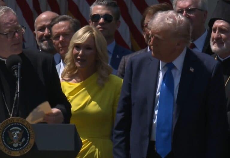 Obispo Barron y Trump