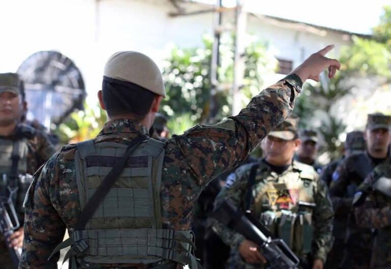 Cerco militar. El Salvador