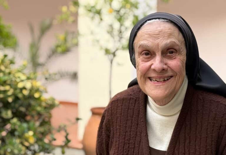 María Fernández ingresó en el Monasterio de San José de las Carmelitas Descalzas, en Málaga,