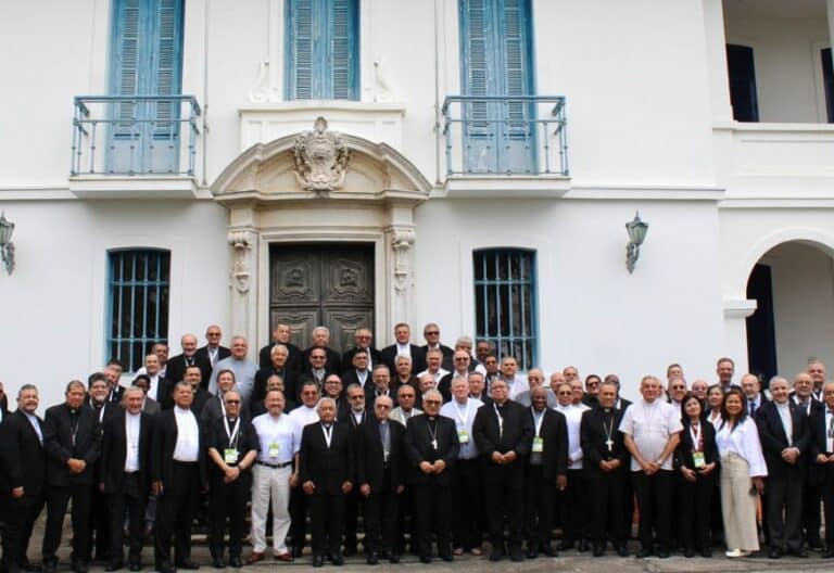 Obispos latinoamericanos celebran 70 años y agradecen a León XIV por su cercanía