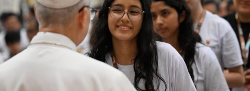 León XIV, preocupado por el aumento de la adicción al juego y a la pornografía entre los jóvenes