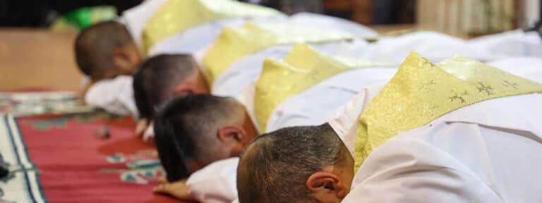 Solo el 52% de los sacerdotes confía en su obispo: la encuesta que revela las tensiones internas