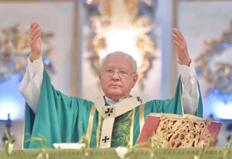 Cardenal José Francisco Robles