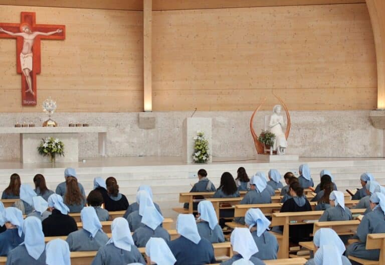 La religiosas Iesu Communio, en La Aguilera