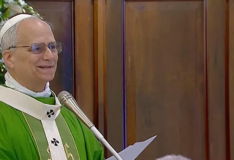 León XIV recomienda experimentar en vacaciones “el recogimiento y el encuentro con los demás”