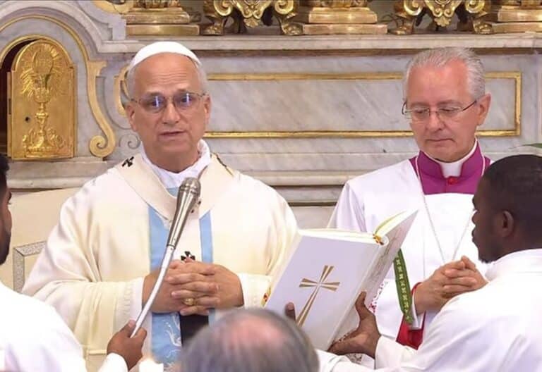 León XIV, en la parroquia Santo Tomas de Villanueva de Castel Gandolfo