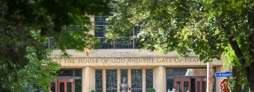 Una escuela católica de Minneapolis, último objetivo de un tiroteo en Estados Unidos