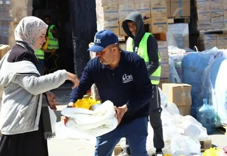 CRS lleva ayuda a Gaza