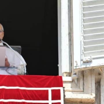 León XIV pide creer como María, “dando nuestro generoso consentimiento a la misión a la que el