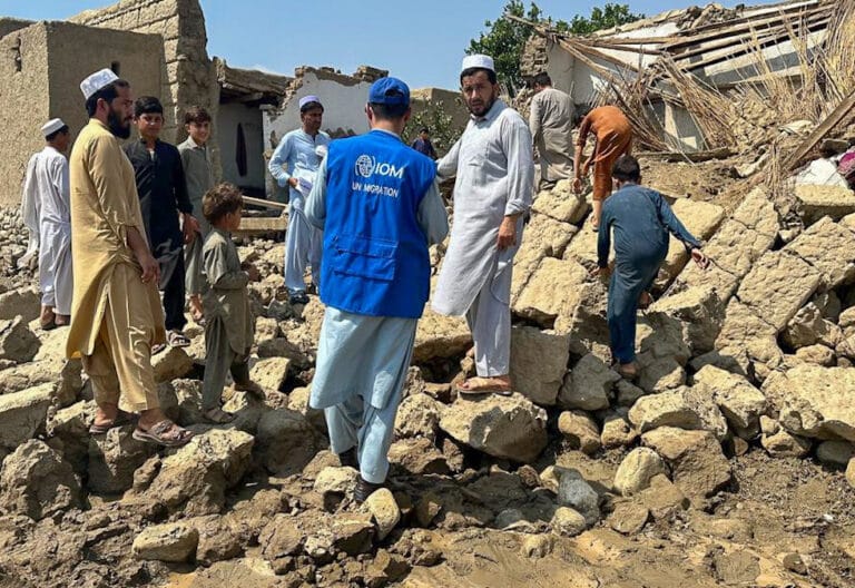 Un terremoto de magnitud 6,0 deja al menos 600 muertos en el este de Afganistan