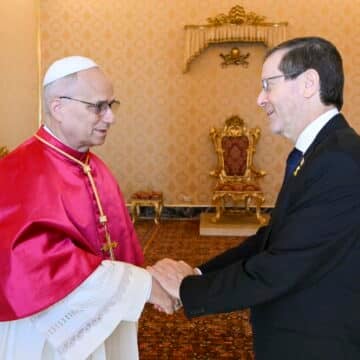 Llamada entre el Papa y el presidente israelí sobre la necesidad de reabrir el diálogo