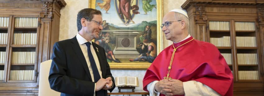 León XIV traslada al presidente de Israel que “la solución de los dos Estados es la única