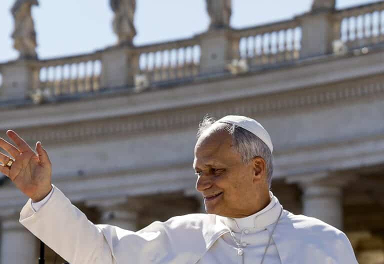 León XIV, en la Plaza de San Pedro