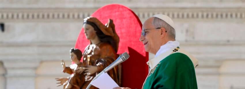 León XIV a los catequistas en el ángelus: “¡Gracias por vuestro servicio a la Iglesia!”