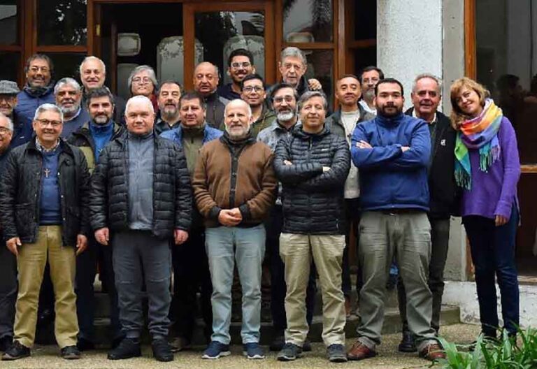 Mujeres y laicos, con derecho a voto en el capítulo de los Sagrados Corazones de la provincia