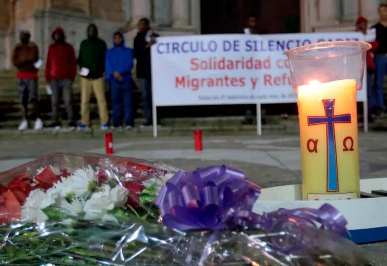Circulo de silencio por los migrantes