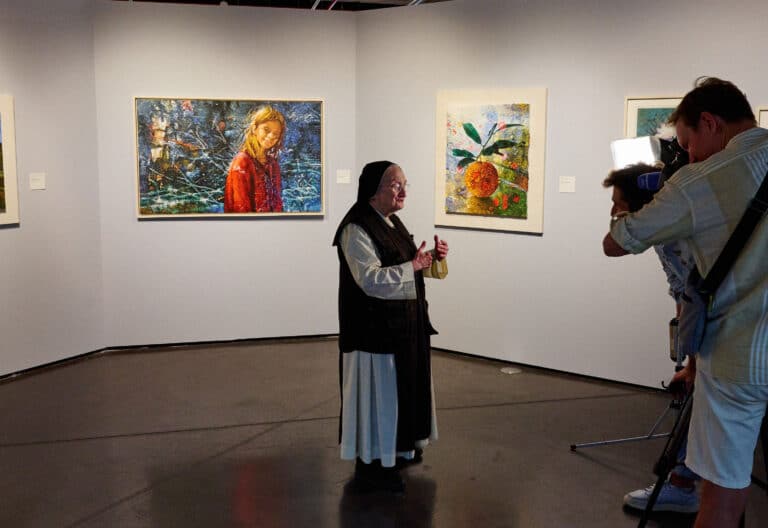 La pintora Isabel Guerra, monja cisterciense