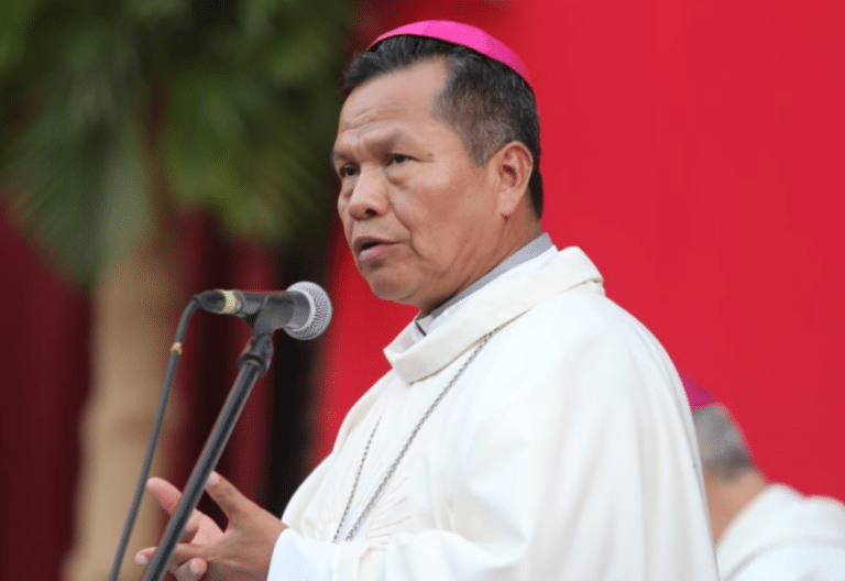 René Leigue, arzobispo de Santa Cruz