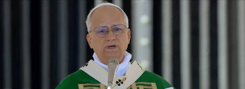 El Papa recuerda a los catequistas que su labor no es “un adiestramiento” sino “poner en el