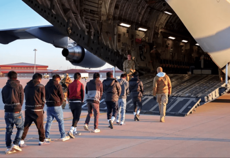 Migrantes deportados