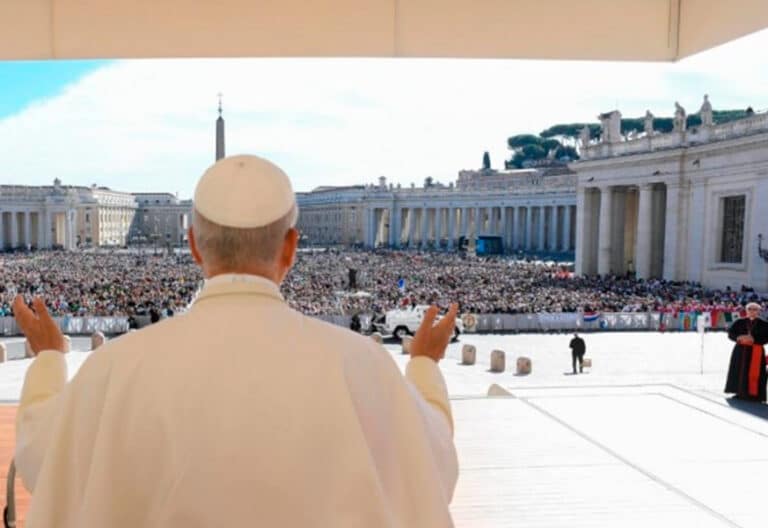 León XIV da la cara por el ‘sexto sentido’ “de la gente sencilla para las cosas de Dios”