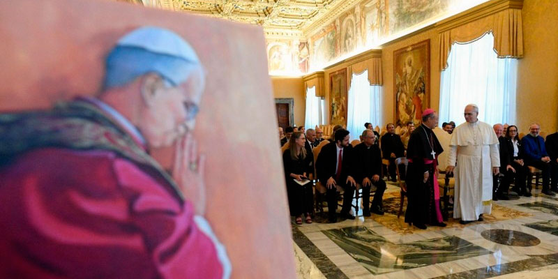 Leon XIV recibe en audiencia a los participantes en el encuentro sobre el futuro de la familia