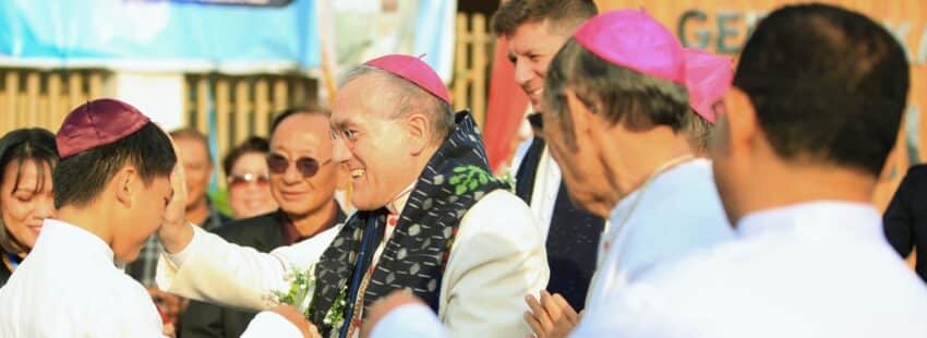 El nuncio Piero Pioppo