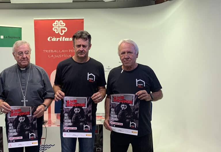 La denuncia del obispo de Mallorca: el rechazo social ha impedido la apertura de centros para