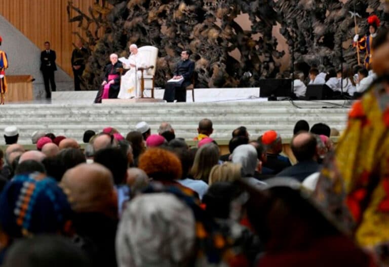 León XIV proclama “el diálogo como forma de vida” ante representantes de todas las religiones