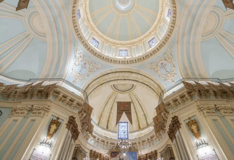 Iglesia del Real Monasterio de las Comendadora de Santiago el Mayor, en Madrid