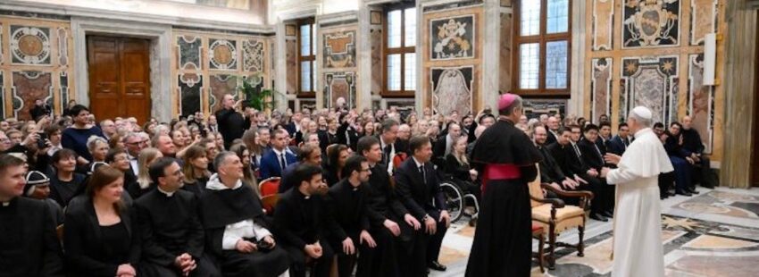 León XIV anima a los católicos de Estonia a ser “testigos de esperanza” tras un siglo de