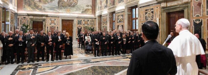 León XIV anima a las universidades católicas latinoamericanas a ser “centros incomparables de