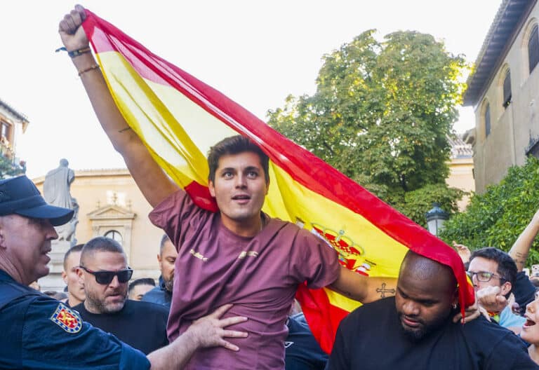 La presencia de Vito Quiles en la Universidad de Granada provoca escenas de tensión
