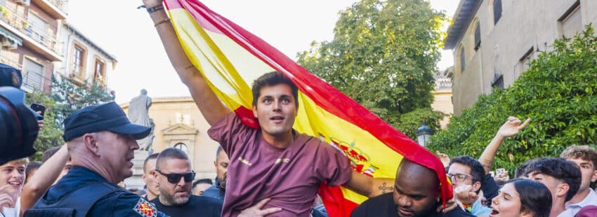 La presencia de Vito Quiles en la Universidad de Granada provoca escenas de tensión