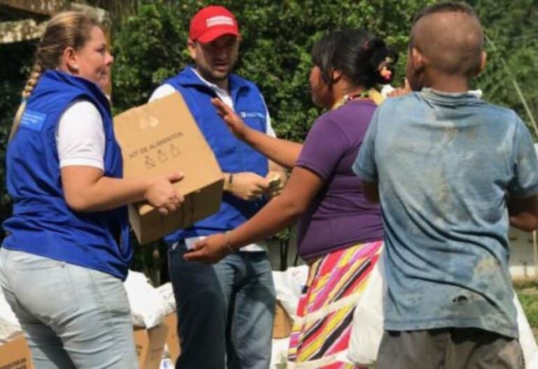 Subasta benéfica para asistencia humanitaria en las periferias de Colombia y el mundo