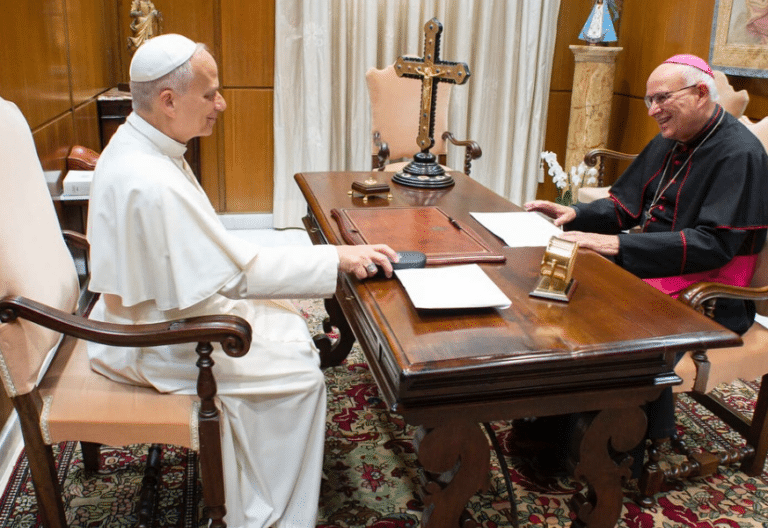 Papa León XIV y Raúl Biord