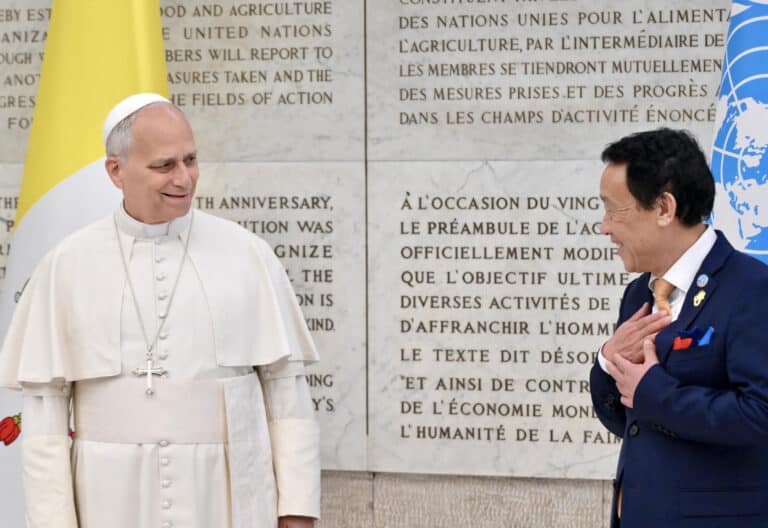León XIV visita la sede de la FAO