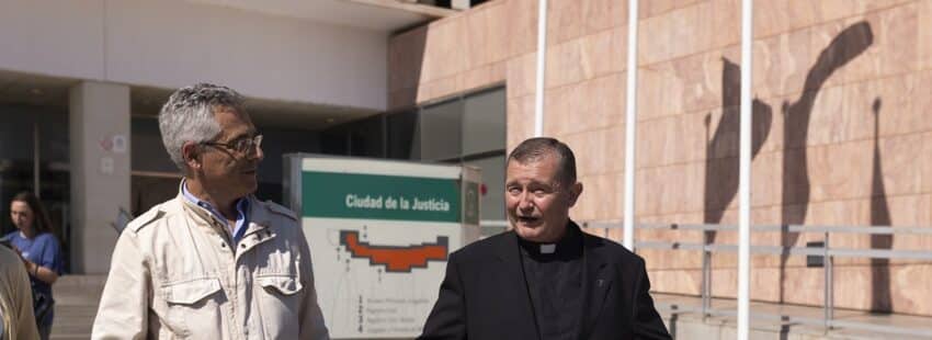 El sacerdote Custodio Ballester