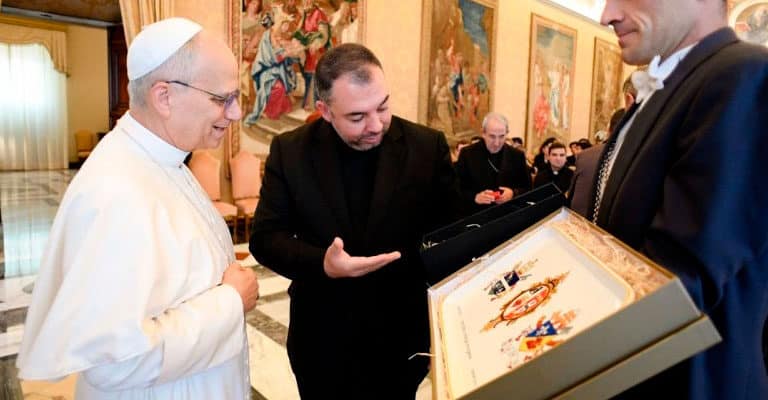 León XIV recibe a los miembros del Pontificio Colegio Portugués de Roma
