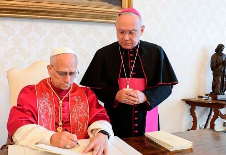 León XIV firma su primera exhortación apostólica: 'Dilexi te'