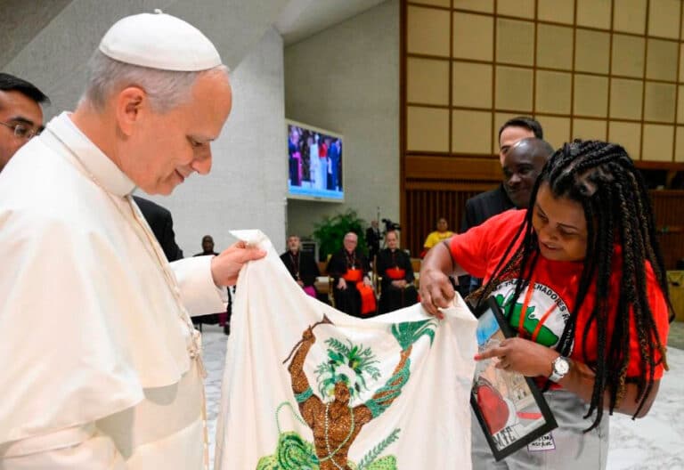 León XIV recibe en audiencia a los movimientos populares