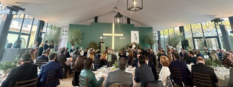 El cardenal José Cobo, en el desayuno-oración de la Asociación Católica de Propagandistas