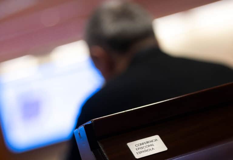 Conferencia Episcopal Española. Foto simbólica. Difuminada