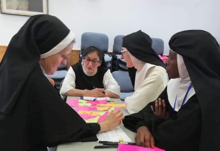 La vida contemplativa da un paso decisivo hacia la sinodalidad en Ávila