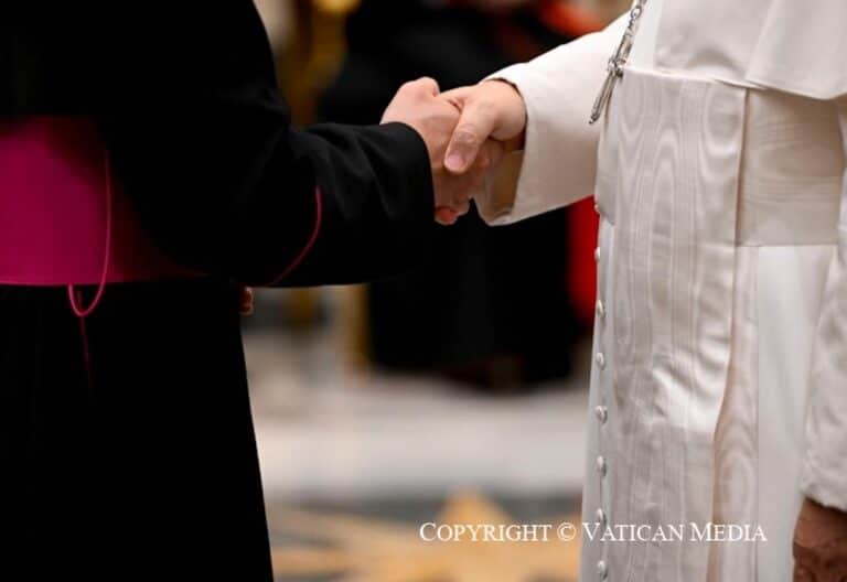 León XIV: “La dignidad no se gana, se recibe”